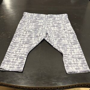 Athleta Gray and White Tie-Dye Leggings